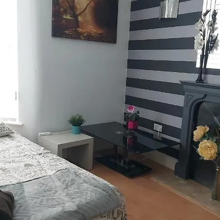 Spacious Double Room In Anfield Liverpool Exterior photo